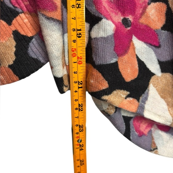 NIC+ZOE LINEN BLEND GLOWING PETALS 4-WAY CARDIGAN PL - Picture 15 of 16